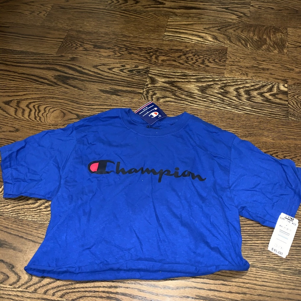 Cropped champion top